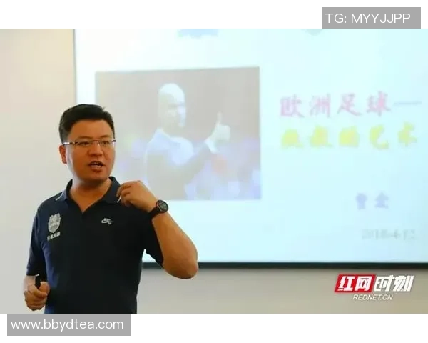 从草根到巨星足球球星成长之路与荣耀瞬间全面解读